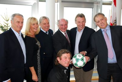 30 Jahre Club Niederösterreich-Fußball  =  1.257.600 Euro für Menschen in Not – 3.12.2013