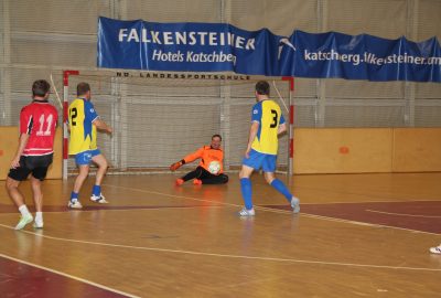 32. Benefiz-Hallenfußballturnier des Club Niederösterreich mit Sieben-Meter-Schießen – 9.1.2016